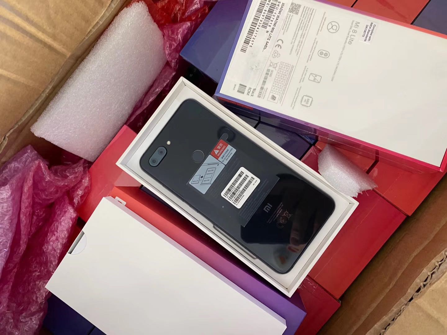 原封未激活 小米8lite 青春版 4 64g 双卡双待 全球版 全网通4g