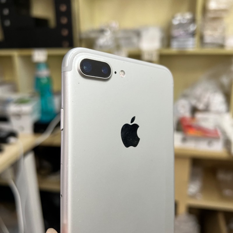 9新蘋果iphone7plus128gb銀色海外版編號4234