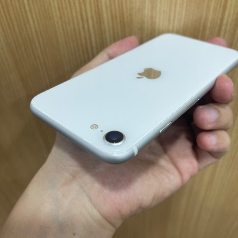9新 苹果/iphone se 2 128gb 白色 国行 编号2970