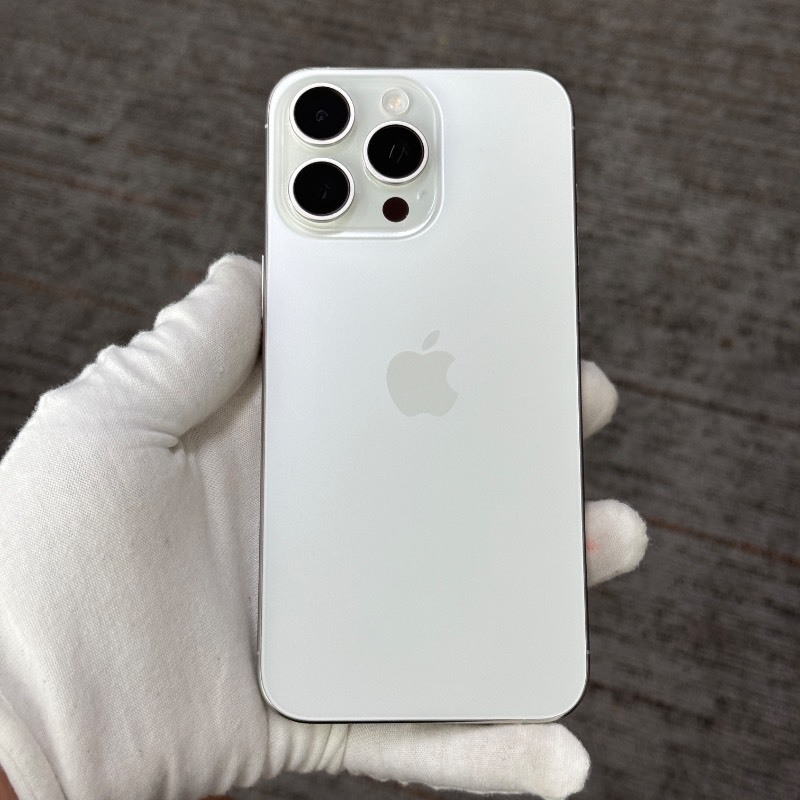 95新 苹果/iPhone 15 Pro Max 256GB 白色钛金属 国行资源机 编号28446 