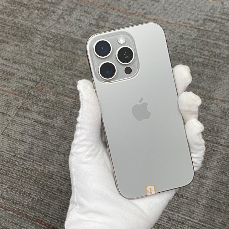 93新 苹果/iPhone 16 Pro 256GB 原色钛金属 无锁版 编号29228 