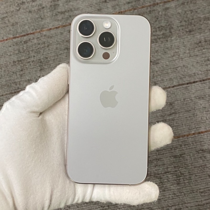 95新 苹果/iPhone 16 Pro 256GB 原色钛金属 无锁版 编号11644 