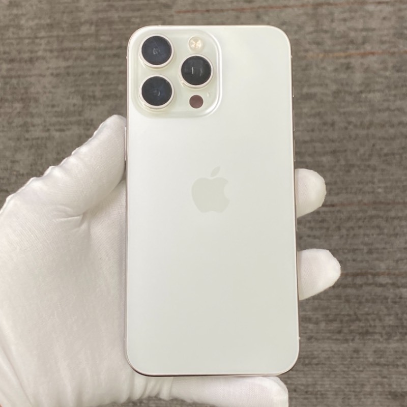 9新 苹果/iPhone 15 Pro Max 256GB 白色钛金属 无锁版 编号34811 