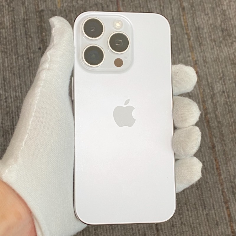 9新 苹果/iPhone 16 Pro 256GB 白色钛金属 国行 编号73968 