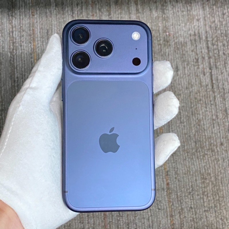 99新 苹果/iPhone 17 Pro 256GB 深蓝色 国行 编号97161 