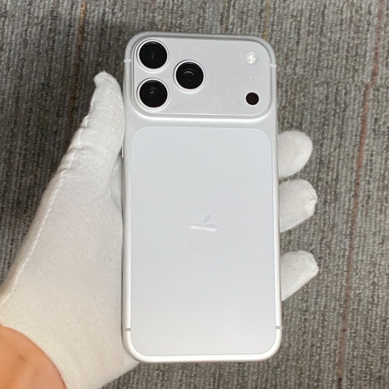 99新 苹果/iPhone 17 Pro Max 512GB 银色 sim卡限制ATT 编号53949 