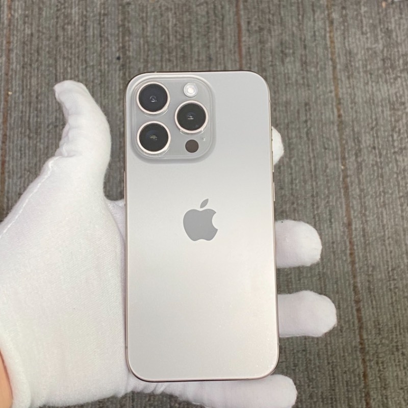 98新 苹果/iPhone 15 Pro 128GB 原色钛金属 国行 编号84855 