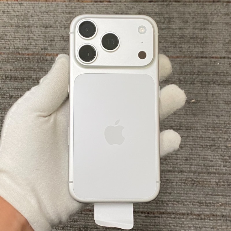 新机 苹果/iPhone 17 Pro 256GB 银色 sim卡限制SPE 编号04570 