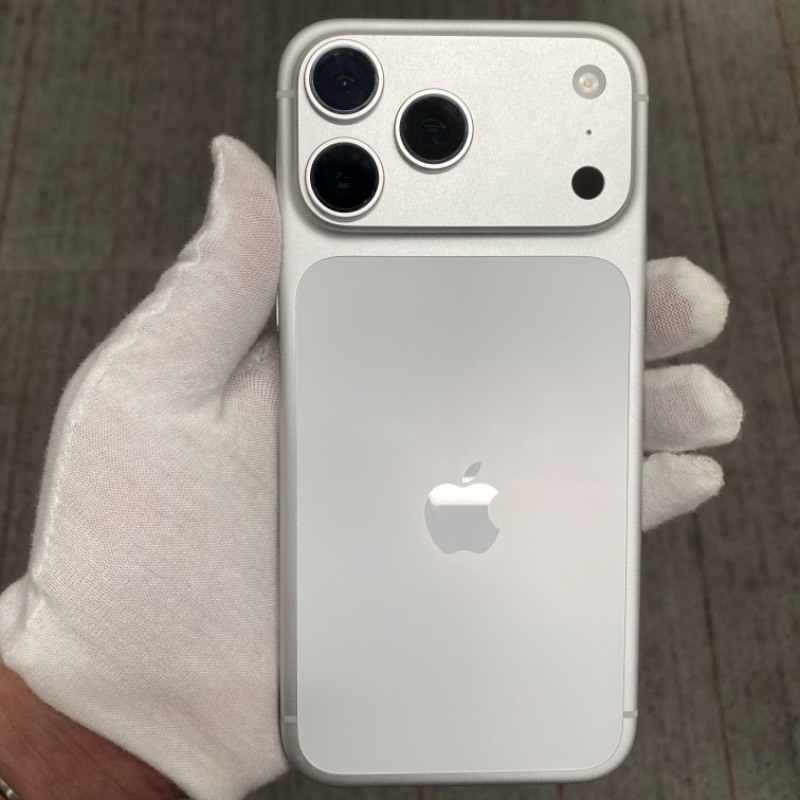 95新 苹果/iPhone 17 Pro Max 512GB 银色 sim卡限制ATT 编号97992 