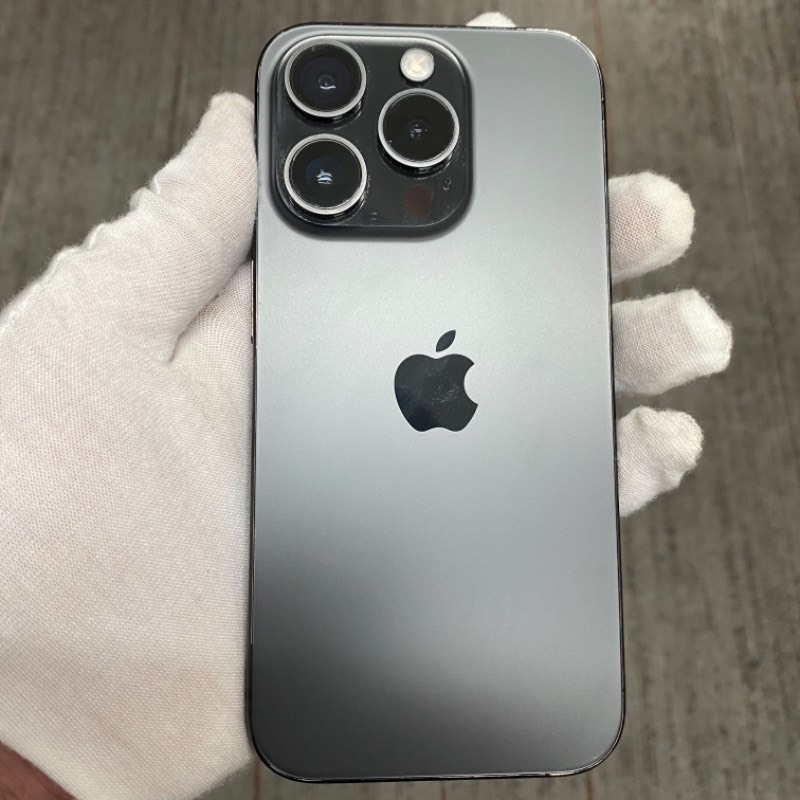 95新 苹果/iPhone 15 Pro 256GB 黑色钛金属 sim卡限制Ver 编号15493 .