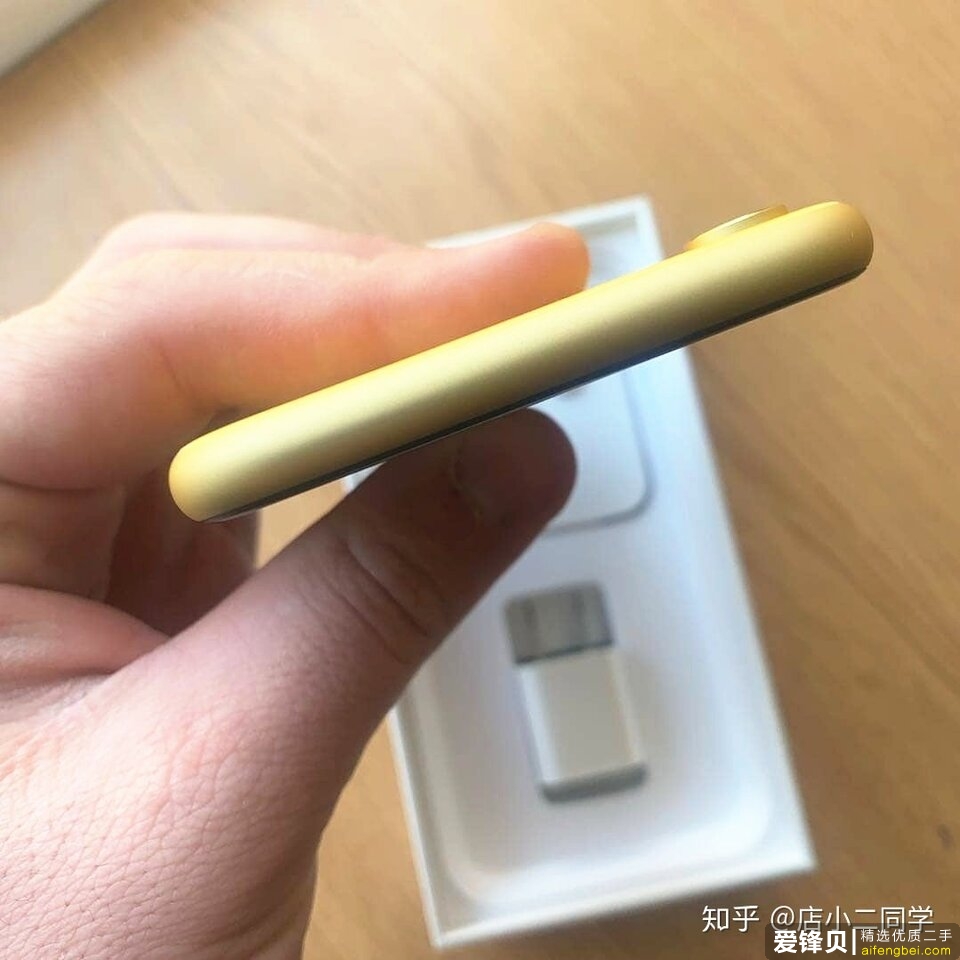 现在买 iPhone XR 是买二手还是全新？-4.jpg