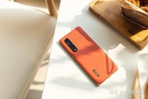 OPPO Find X3真机亮相，很iPhone12？-9.jpg