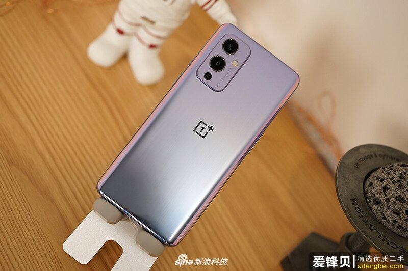 一加9手机图赏120hz屏搭载哈苏手机影象爱锋贝正品二手手机批发