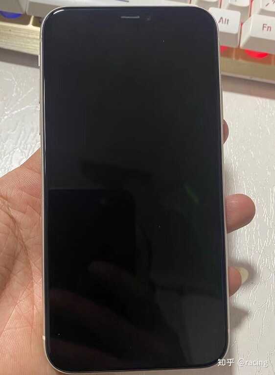 网友花3500买二手iPhone11-1.jpg