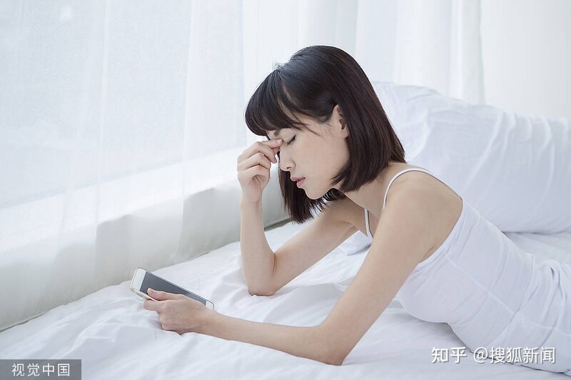 女生维修手机后收到自己的裸照，维修店员工已被拘留，将如何担责？手机维修时如何防止隐私被泄露？-2.jpg