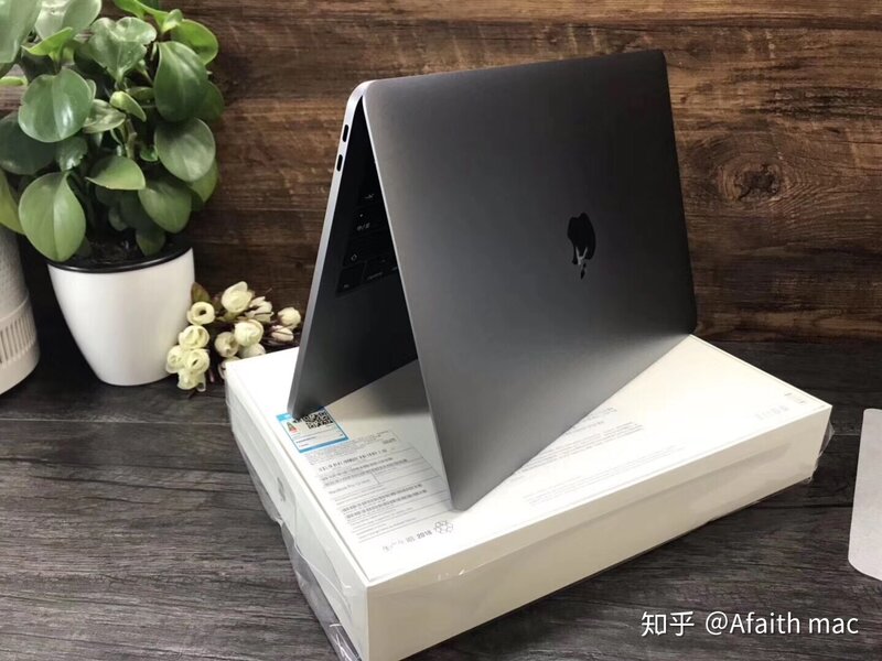 闲鱼上买的Macbook Pro假么？-1.jpg