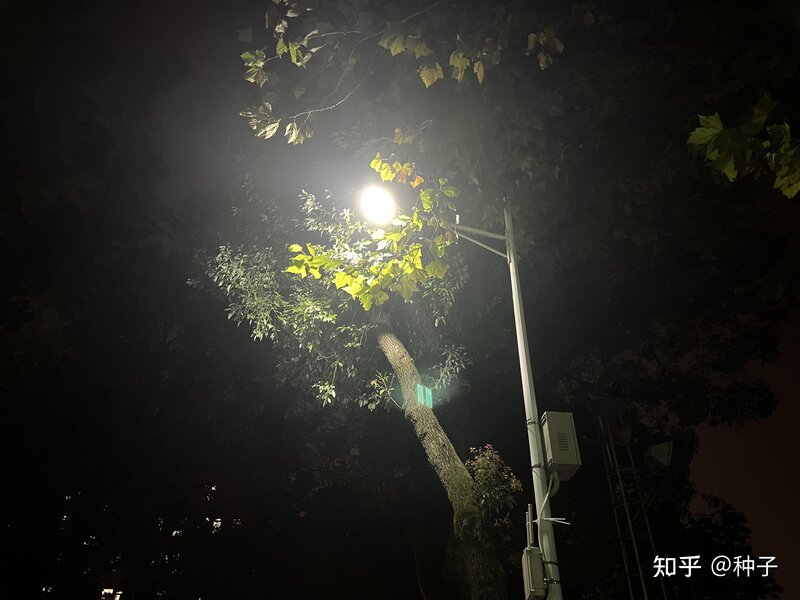 苹果手机鬼影真的很严重吗？-1.jpg