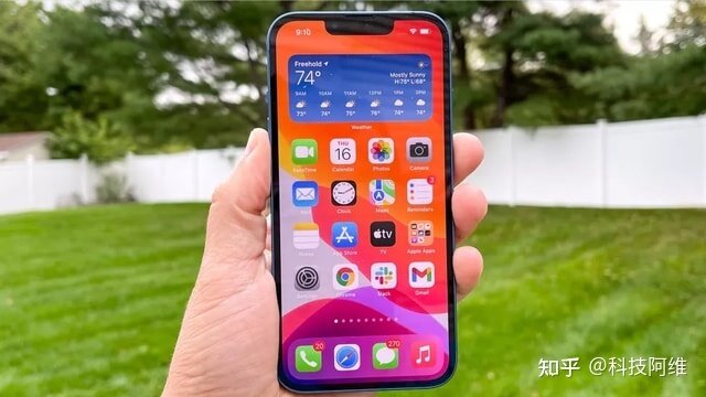 iPhone14外观被曝光，给人感觉一言难尽，iPhone13已变相 ...-3.jpg