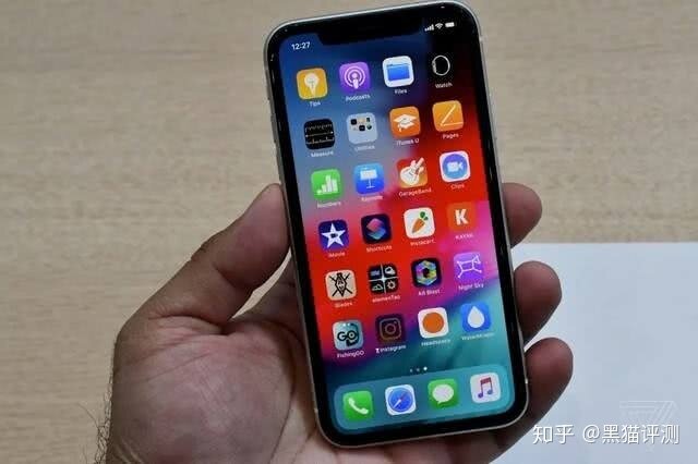 预算只有4000元，二手iPhoneXR和小米9哪个值得买？-1.jpg