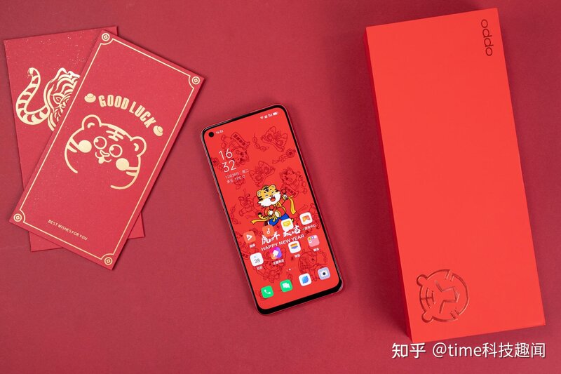 OPPO Reno7新年版上手体验：红丝绒质感，影像游戏全拉 ...-3.jpg