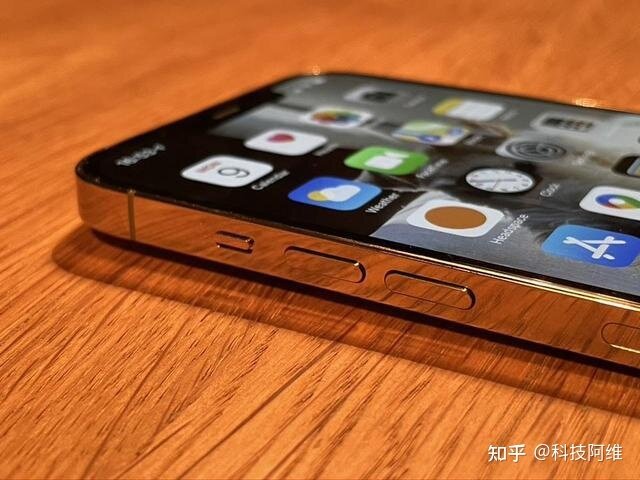 iPhone12Pro Max最新售价确认，全系跌至新低，加速为新 ...-2.jpg