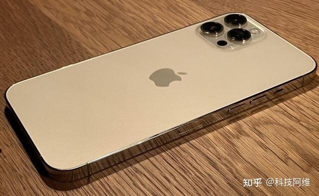 iPhone12Pro Max最新售价确认，全系跌至新低，加速为新 ...-4.jpg