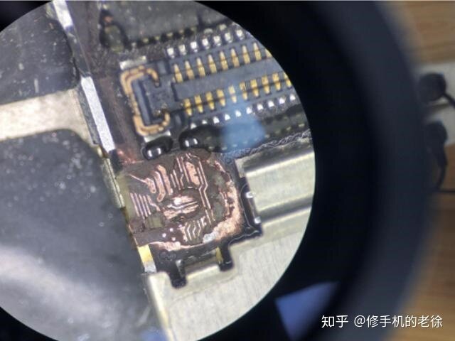 上家拆机导致iPhone6屏幕不显示，揭秘苹果手机螺丝孔下的 ...-4.jpg