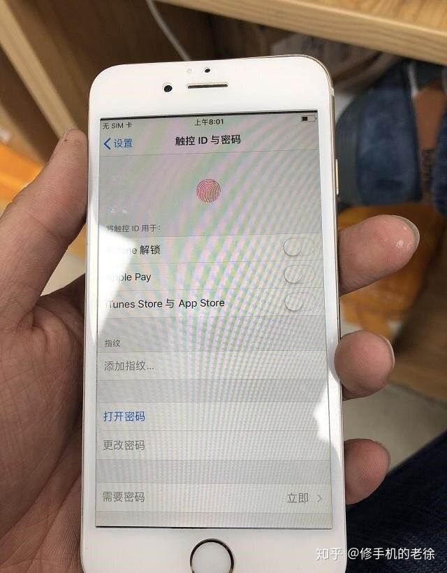 上家拆机导致iPhone6屏幕不显示，揭秘苹果手机螺丝孔下的 ...-8.jpg