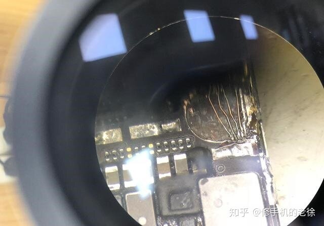 上家拆机导致iPhone6屏幕不显示，揭秘苹果手机螺丝孔下的 ...-11.jpg