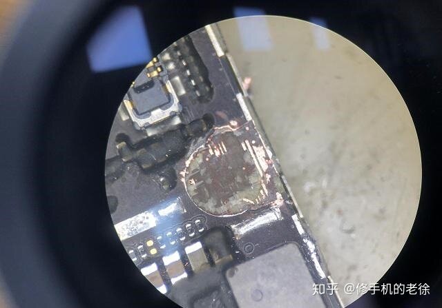上家拆机导致iPhone6屏幕不显示，揭秘苹果手机螺丝孔下的 ...-10.jpg