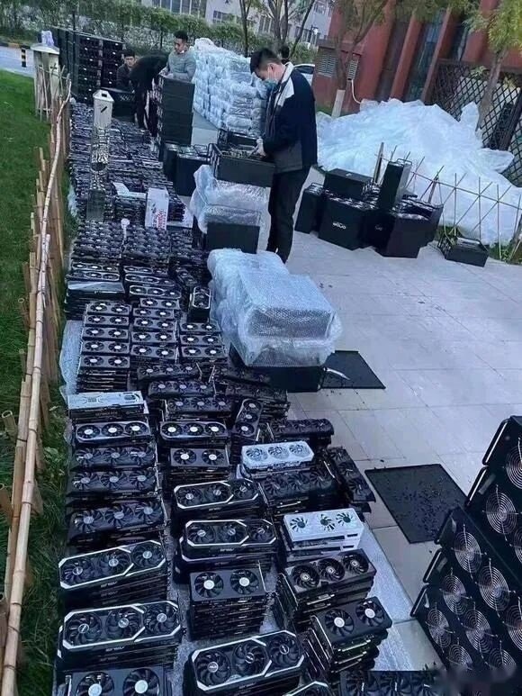 显卡价格雪崩，苹果 M1 不讲武德，等等党又成最大赢家-4.jpg