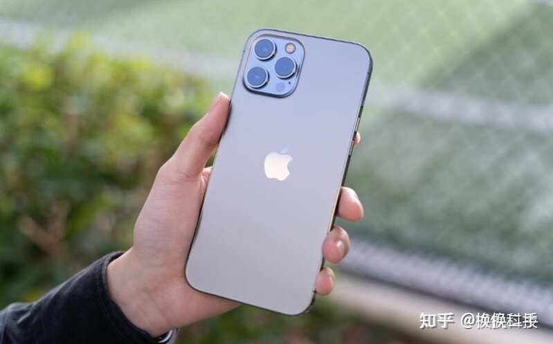 为什么换换二手交易平台回收iphone手机价格高-1.jpg