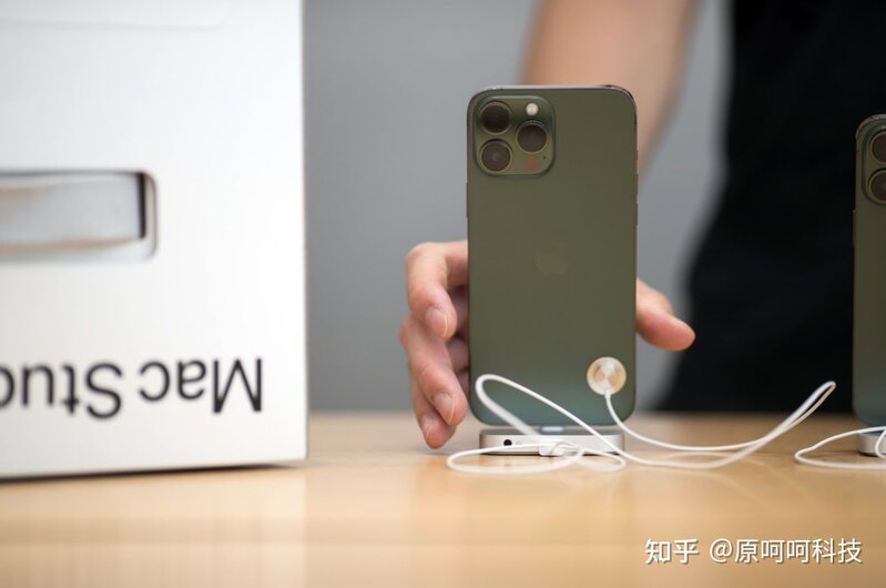 新款iPhone 14系列新爆料：价格会上涨+苹果手机的新设计 ...-4.jpg