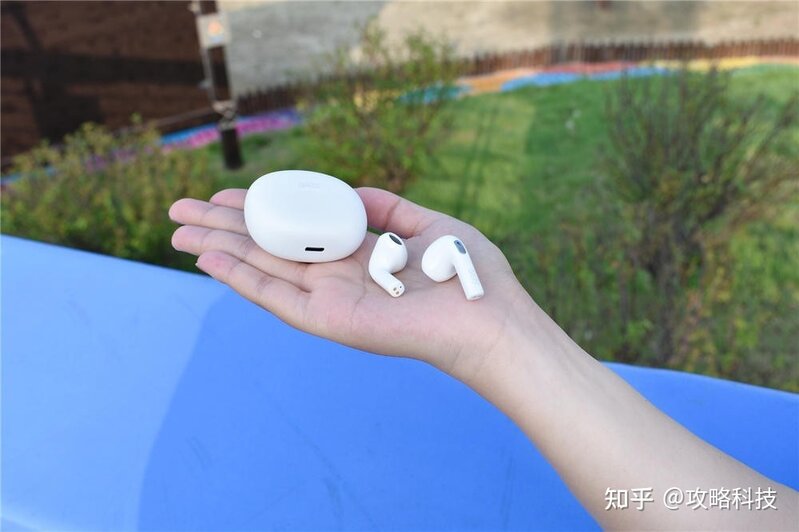 颜值不输苹果，价格吊打AirPods，QCY AilyPods上手体验-6.jpg