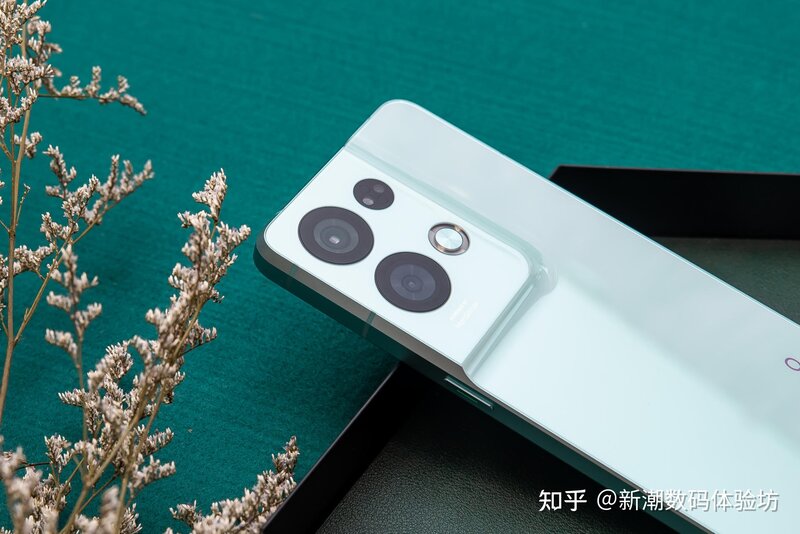 又见一体化机身设计！聊聊OPPO Reno8 Pro+入手体验如何-4.jpg