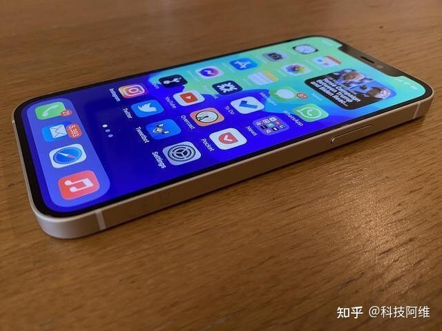 iPhone12最新售价确定，标配版本已跌破4000元大关，果粉 ...-2.jpg