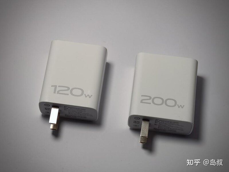 花 4999 入手 iQOO 10 Pro 值得吗？这款手机怎么样？-3.jpg