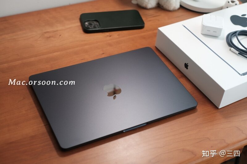 苹果MacBook Air M2开箱测评 M2版MacBook Air真实体验 ...-1.jpg