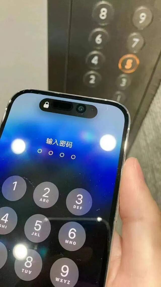 iPhone 14 Pro「翻车」合集，还买吗？-4.jpg