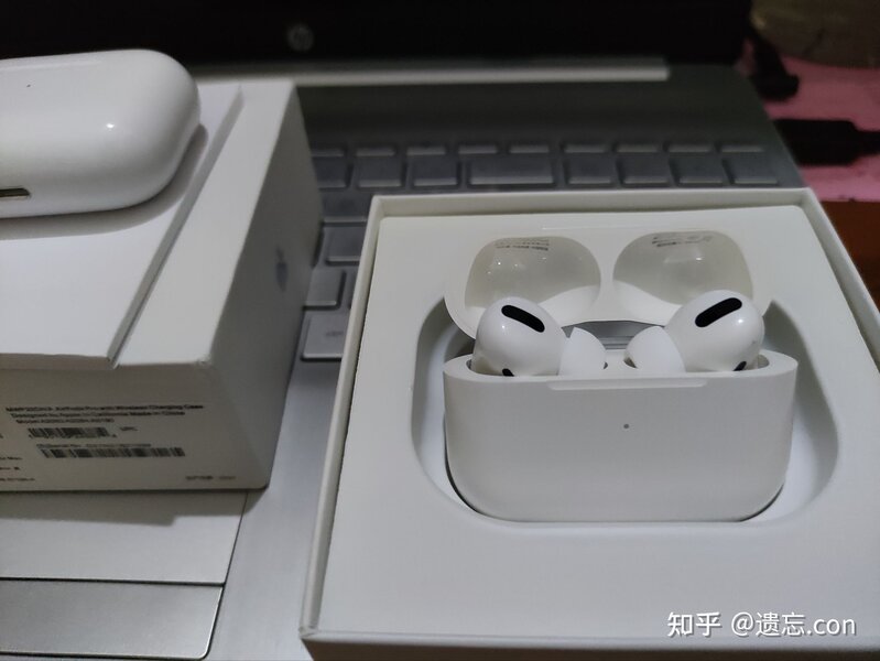 华强北AirPods和正品AirPods有什么区别？值不值得买-1.jpg