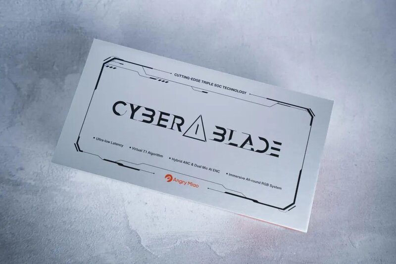 快速上手体验：CYBERBLADE 低延迟TWS耳机-1.jpg