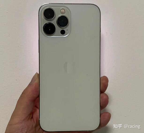 网友9000买二手iPhone13Pro Max，成色极品、内存无敌！-1.jpg