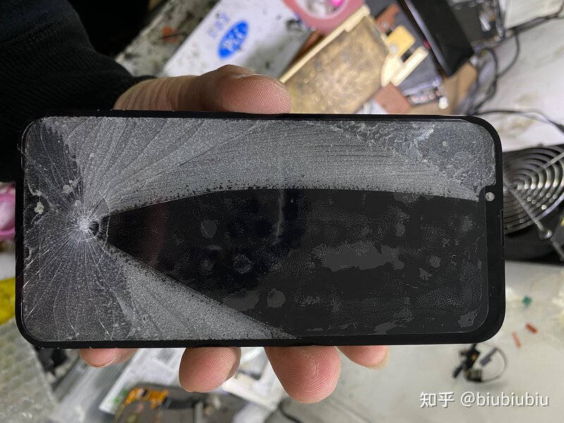 iphone 14 por 摔了一下出现绿点可以保修吗 屏幕没有坏 ?-7.jpg