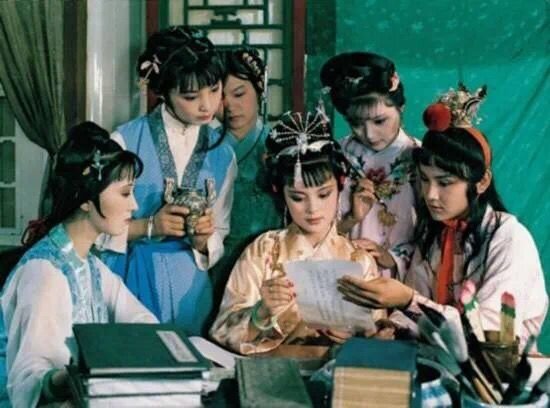 《红楼梦》中的76首诗词，经典唯美，值得收藏-3.jpg
