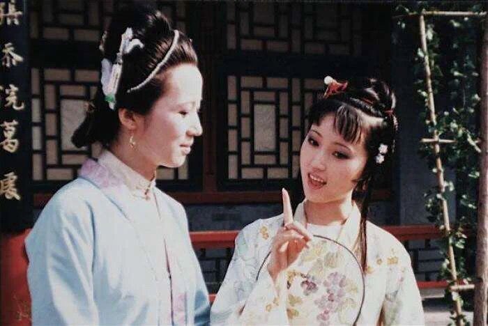 《红楼梦》中的76首诗词，经典唯美，值得收藏-5.jpg