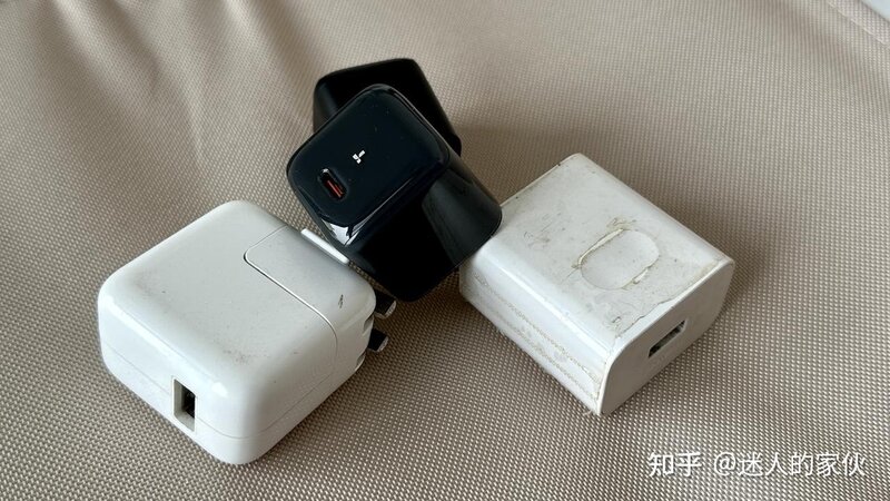 iPhone14充电器推荐！苹果党绕不开的图拉斯小冰块使用 ...-3.jpg