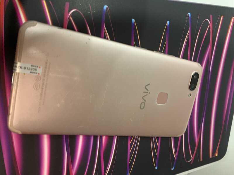 我刚买二手300元的vivo X20 4G+64G网上下载东西速度比iPad ...-2.jpg