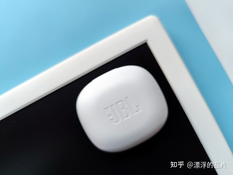 戴耳机不舒服？可以试试这款半入耳的，音质还不错！JBL ...-4.jpg