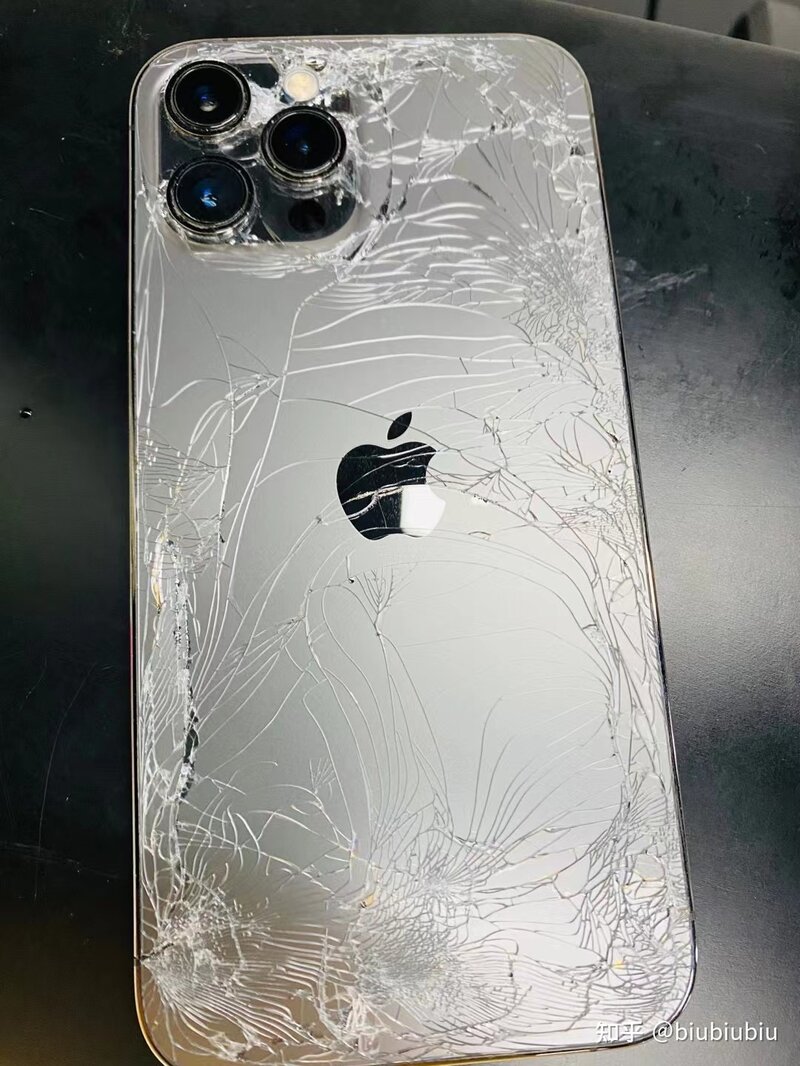 我的iPhone11后玻璃被我摔碎了，可以不用更换吗？-2.jpg