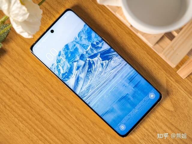 OPPO Reno9 Pro+ 全新升杯 有颜有料-5.jpg